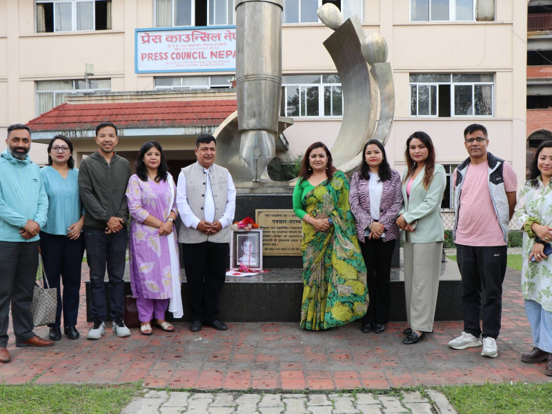 जनपक्षीय पत्रकार तथा प्रगतिशील साहित्यकार कृष्ण सेन ‘इच्छुक’को २४औं स्मृति दिवसका अवसरमा आज नेपाल पत्रकार महासंघले सञ्चारग्रामस्थित पत्रकार स्मृति स्तम्भमा श्रद्धाञ्जली व्यक्त गरेको छ ।